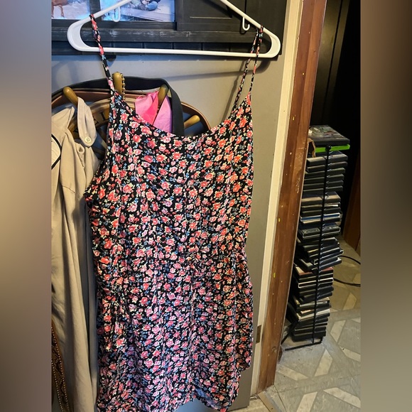 Romper floral - Picture 2 of 2